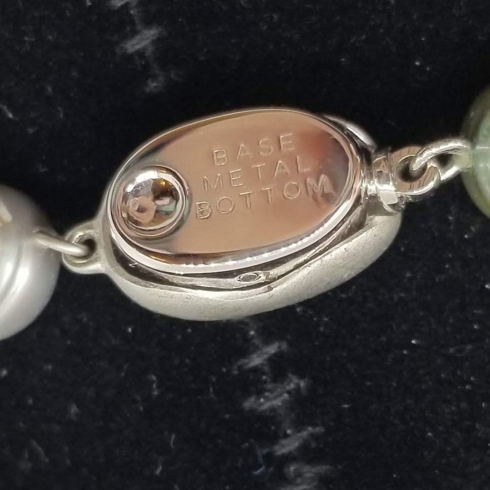 Cultured Pearl Necklace - Picture 4 of 7